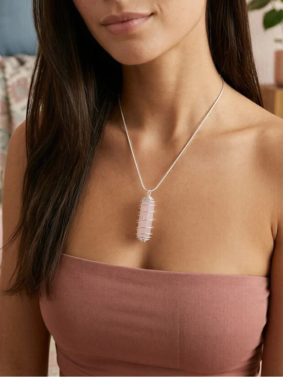 Rose Quartz Pendant with Swarovski Crystal - Picture 3 of 5